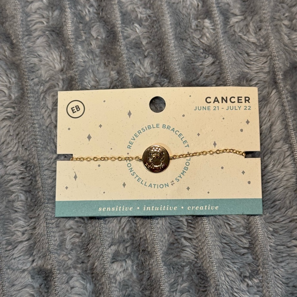 EARTHBOUND Gold Cancer Reversible Bracelet - Picture 4 of 6